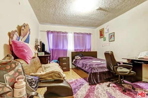 343 Riverdale Dr, Glendale CA  91204-4825 exterior