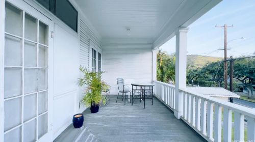 2508 Manoa Rd, Honolulu HI  96822-2120 exterior