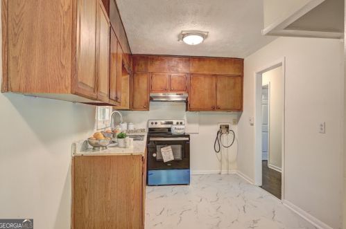 3367 Eisenhower Rd, Atlanta GA  30354-3410 exterior