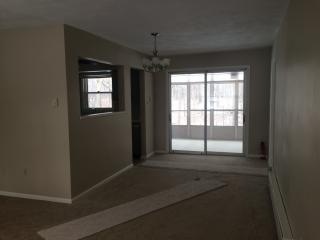 76 Carole Rd, Springfield IL  62711-9466 exterior