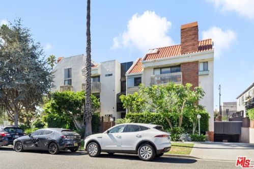 858 12th St, Santa Monica CA  90403-1739 exterior