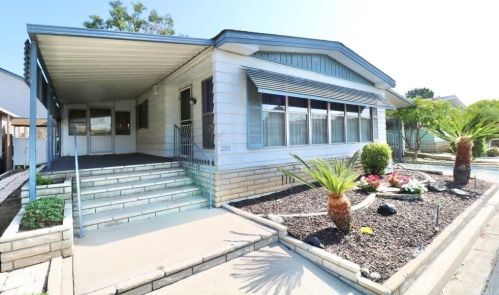 2201 Lake View Dr, La Habra, CA 90631-5731