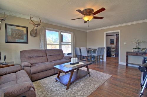 2252 Fremont St, Stockton, CA 95203-1916