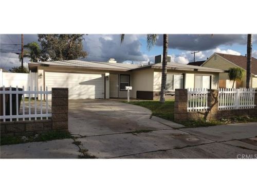 1470 9th St, Colton, CA 92324-2402