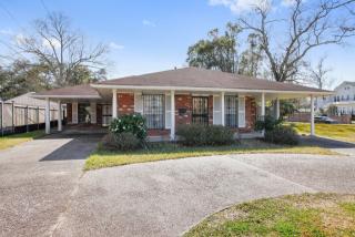1710 Metairie Rd, Metairie LA  70005-3924 exterior