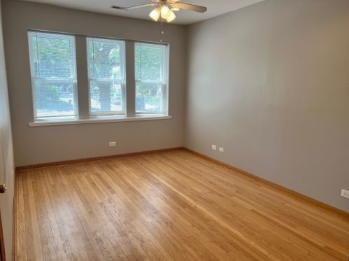 3329 Paulina St, Chicago, IL 60608-6243