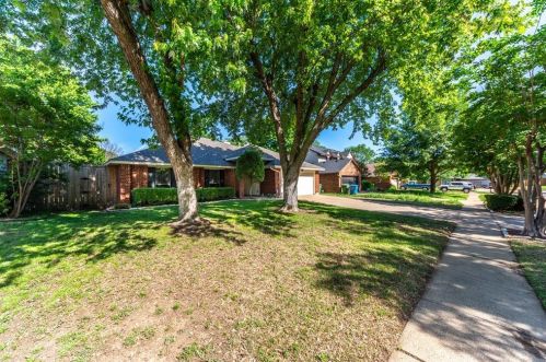 2108 Bershire Dr, Lewisville, TX 75028-4502
