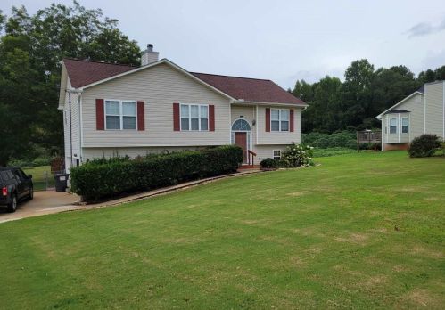 84 Pine Needle Trl, Villa Rica, GA 30180-7437