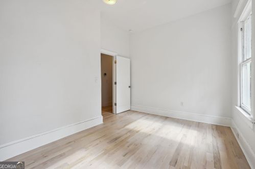 541 Elbridge Dr, Atlanta GA  30318-5103 exterior