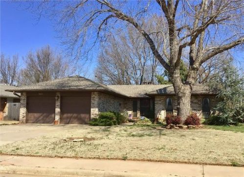 521 Banner Ave, Edmond, OK 73013-5447