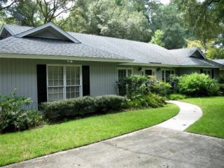 11 Monastery Rd, Savannah, GA 31411-1713