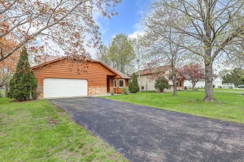 3831 123rd Ave, Minneapolis, MN 55433-1686