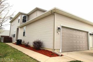 31 Yotzonot Dr, Bloomington, IL 61704-8500