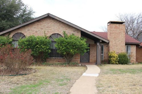 611 Southwood Ct, Duncanville, TX 75137-4130