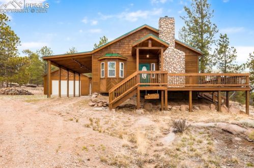 196 Arrowhead Dr, Twin Rock, CO 80816-8412