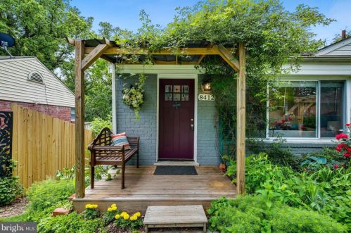 8412 Barron St, Silver Spring MD 20912-7247 exterior