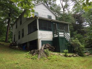 14 Lakeshore Rd, Windham, NH 03087-2372