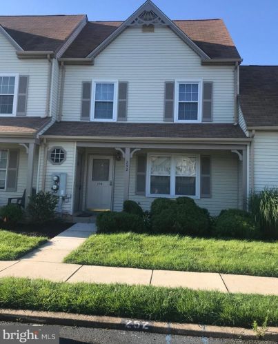 250 Knoll Dr, Blenheim, NJ 08012-5401