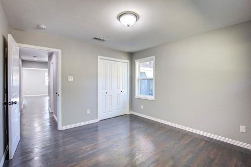 1426 Gillette St, Dallas TX  75217-1210 exterior