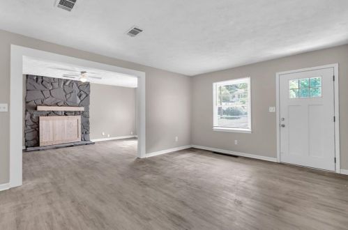 2070 Twelve Oaks Cir, Kennesaw GA  30144-5215 exterior