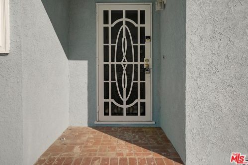 2661 Yale Ave, Anaheim CA  92801-4895 exterior
