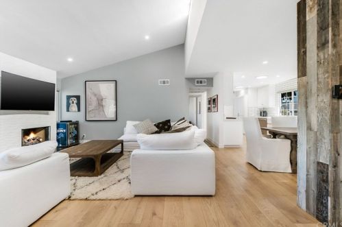 1532 9th St, Santa Monica, CA 90401-2738