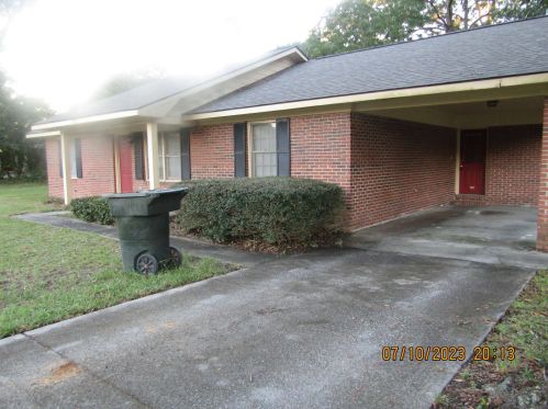 218 John Paul Ave, Statesboro, GA 30458-5016