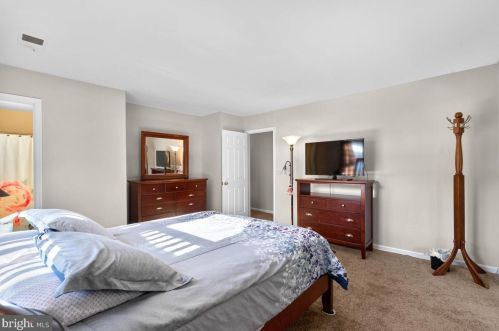 2845 Gunarette Way, Silver Spring MD 20906-1863 exterior