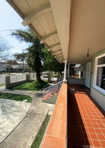619 3rd St, Santa Ana, CA 92701-4830