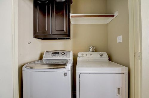 4272 Comanche Dr, Carrollton TX 75010-3300 exterior