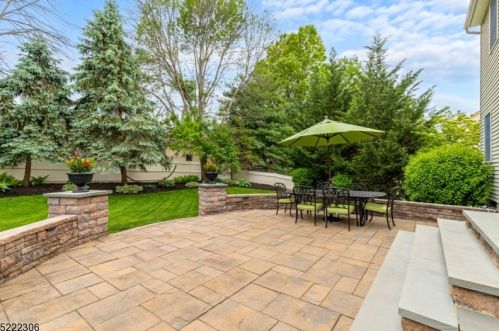 4 Morgan Ct, Dover NJ  07869-1445 exterior