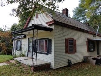 79 Lombardy St, Burnettown, SC 29851-2906