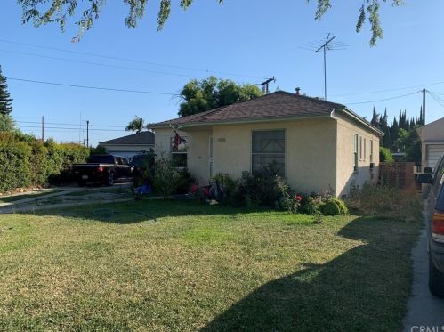 4864 Nevada St, Bell, CA 90201-2720