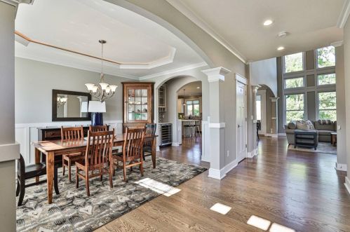 10475 Deerfield Rd, Cincinnati OH  45242-4319 exterior