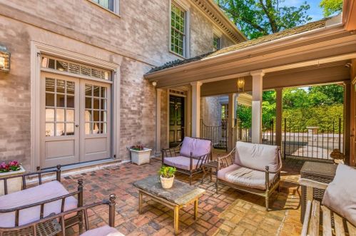 3229 Arden Rd, Atlanta GA  30305-1936 exterior