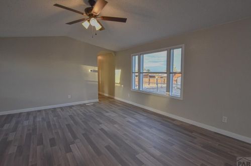 215 Rolling Hills Dr, Pueblo CO  81007-3077 exterior