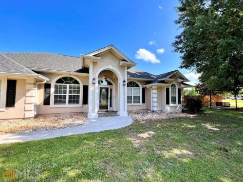 128 Rainbow Ln, Woodbine, GA 31569-4046