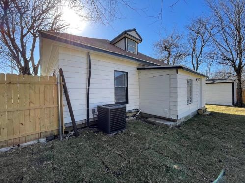 4301 Panola Ave, Fort Worth TX 76103-3039 exterior