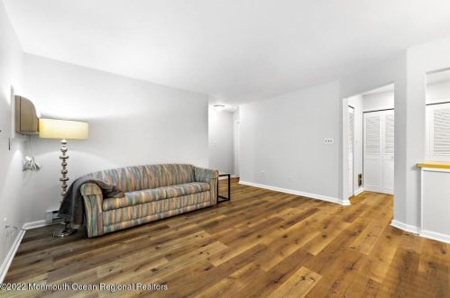 23 Manchester Ct, Tinton Falls NJ 07701-5490 exterior