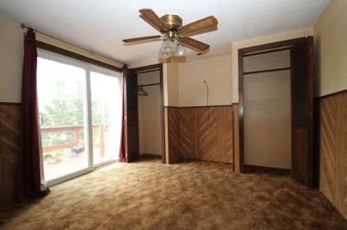87 Gulf Rd, Derry, NH 03038-5933