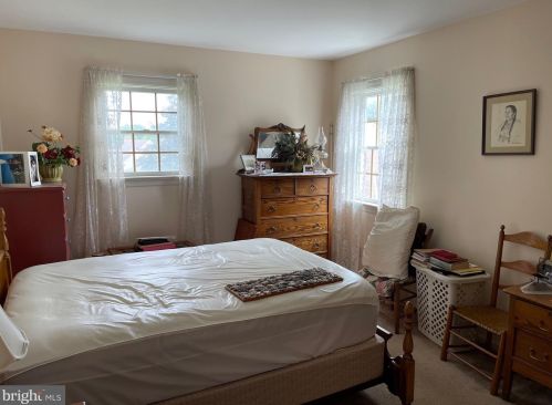 737 Village Rd, Lancaster PA  17602-1624 exterior