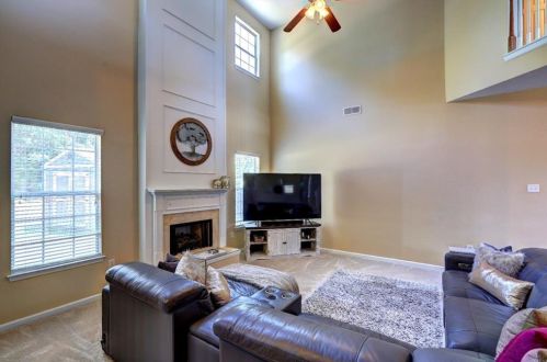 288 Jarrod Oaks Ct, Loganville, GA 30052-7977