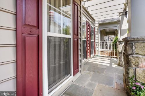 7757 Grandwind Dr, Lorton, VA 22079-4738