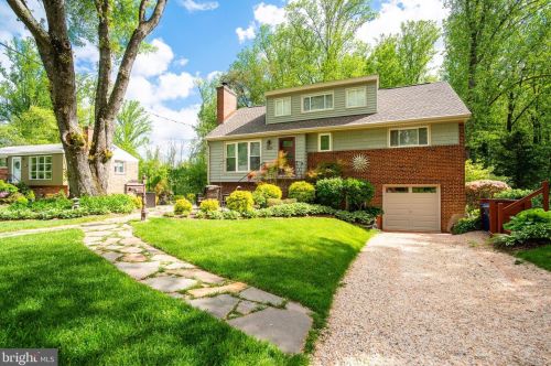 3529 Rose Ln, Annandale, VA 22003-1967