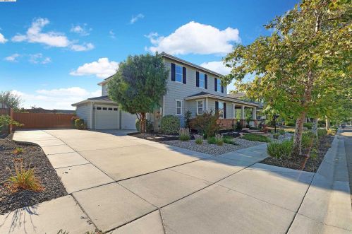 1935 Santa Croce Ct, Livermore, CA 94550-6597