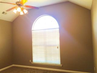 7077 Queens Crown Ct, Memphis, TN 38125-4307