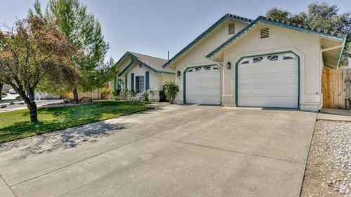 2240 Oconner Ave, Redding, CA 96001-5692