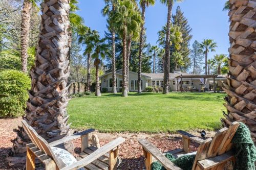541 Sunset Dr, Angwin, CA 94508-9628