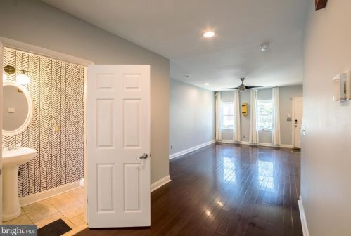 1331 22nd St, Philadelphia PA  19146-4547 exterior