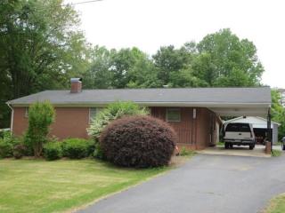 1809 Portage Pkwy, Asheboro, NC 27203-3529